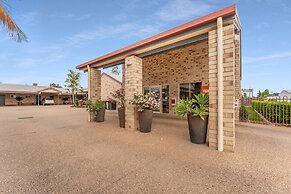 Midlander Motor Inn