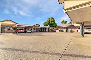 Midlander Motor Inn