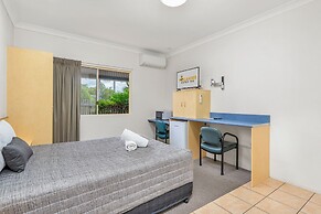 Midlander Motor Inn