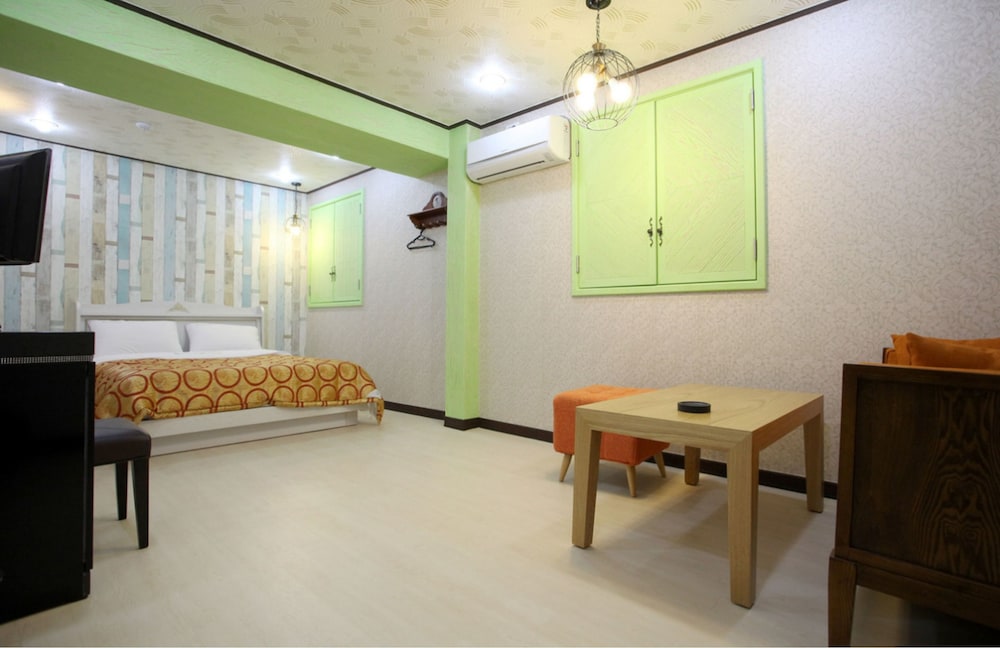 Yegrina Motel