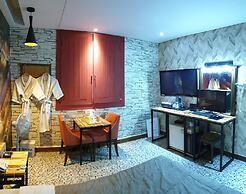Romance Motel