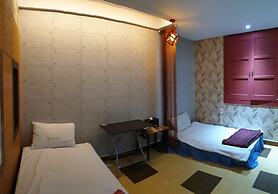 Romance Motel