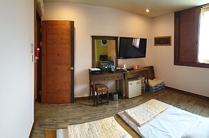Romance Motel