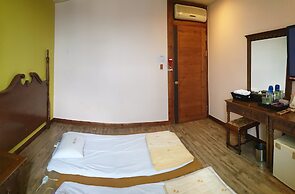 Romance Motel