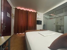 Cozi Hotel