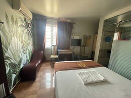 Cozi Hotel