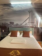 Cozi Hotel