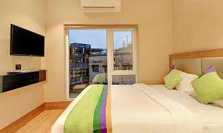 Treebo Radhe Palace, Lake Town
