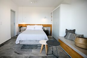 Pharos Apartments
