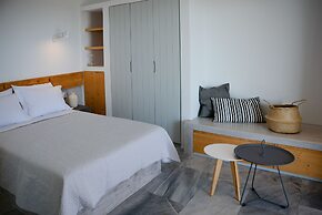 Pharos Apartments