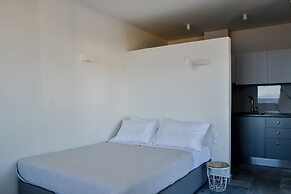 Pharos Apartments