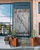 Hotel Landhafen