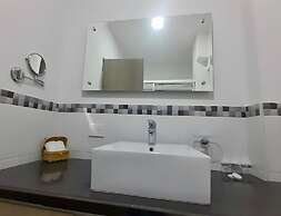ON APARTASUITES