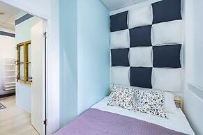 RedHouse Studio Apartment
