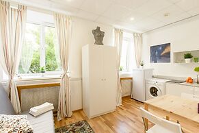 RedHouse Studio Apartment