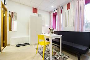 RedHouse Studio Apartment
