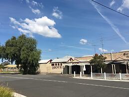 Winchelsea Motel