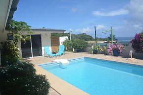 Mahina's Lodge