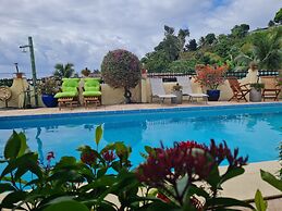 Mahina's Lodge