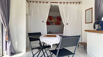 Mahina's Lodge