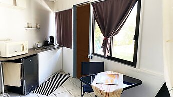 Mahina's Lodge