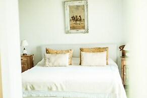 Estancia Anastasio by Folk