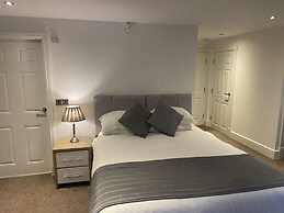 Beach House Courtyard 1 bed