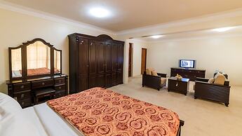 Golf Lane Hotel