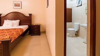 Golf Lane Hotel