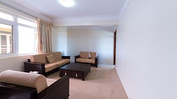 Golf Lane Hotel