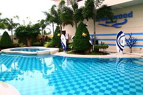 Brownwood Resort & Hotel
