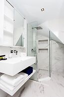 Crystal villas & suites