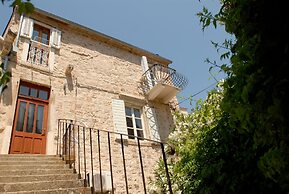 Historic Piazza House & Romantic Garden