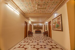 Hotel Aashish