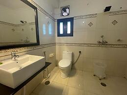 Hotel Aashish