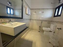 Hotel Aashish