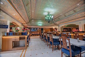 Hotel Aashish