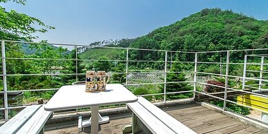 Sunny Junny Pension