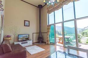 Sunny Junny Pension