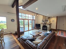 Adventure Bay Retreat