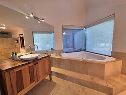 Adventure Bay Retreat