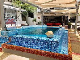 Villa Aikia Adults Only