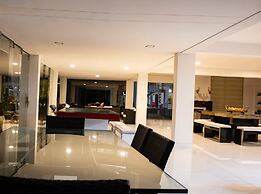Hotel Blue Palace