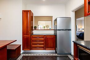 Lighthouse Cozy 2BDR with CITY VIEWS
