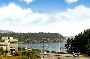 Mari Sea Ever Pension