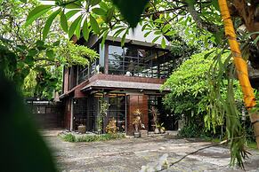 Purana Suite Ubud