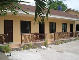 Palm Seaside Inn and Beach Resort