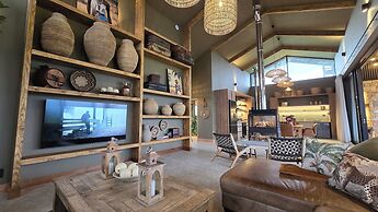 Buff & Fellow Eco Cabins