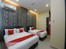 Hotel O Ys Inn