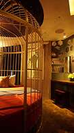 Cozi9 Theme Hotel
